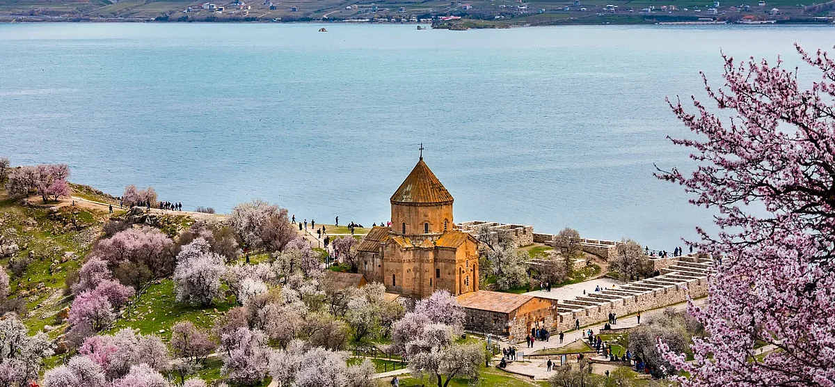 İstanbul Çıkışlı Erzurum Kars Van Turu