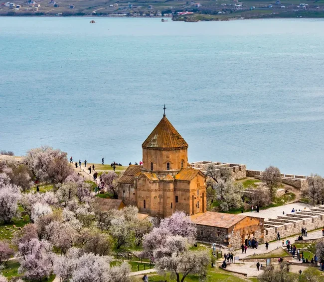 İstanbul Çıkışlı Erzurum Kars Van Turu