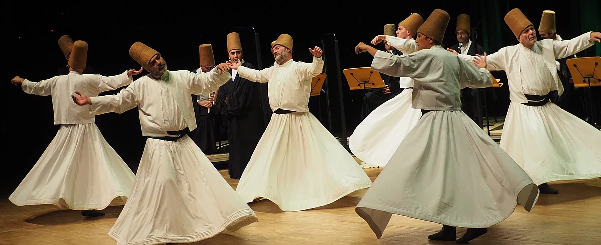 Şeb-i Arus Turu Uçaklı